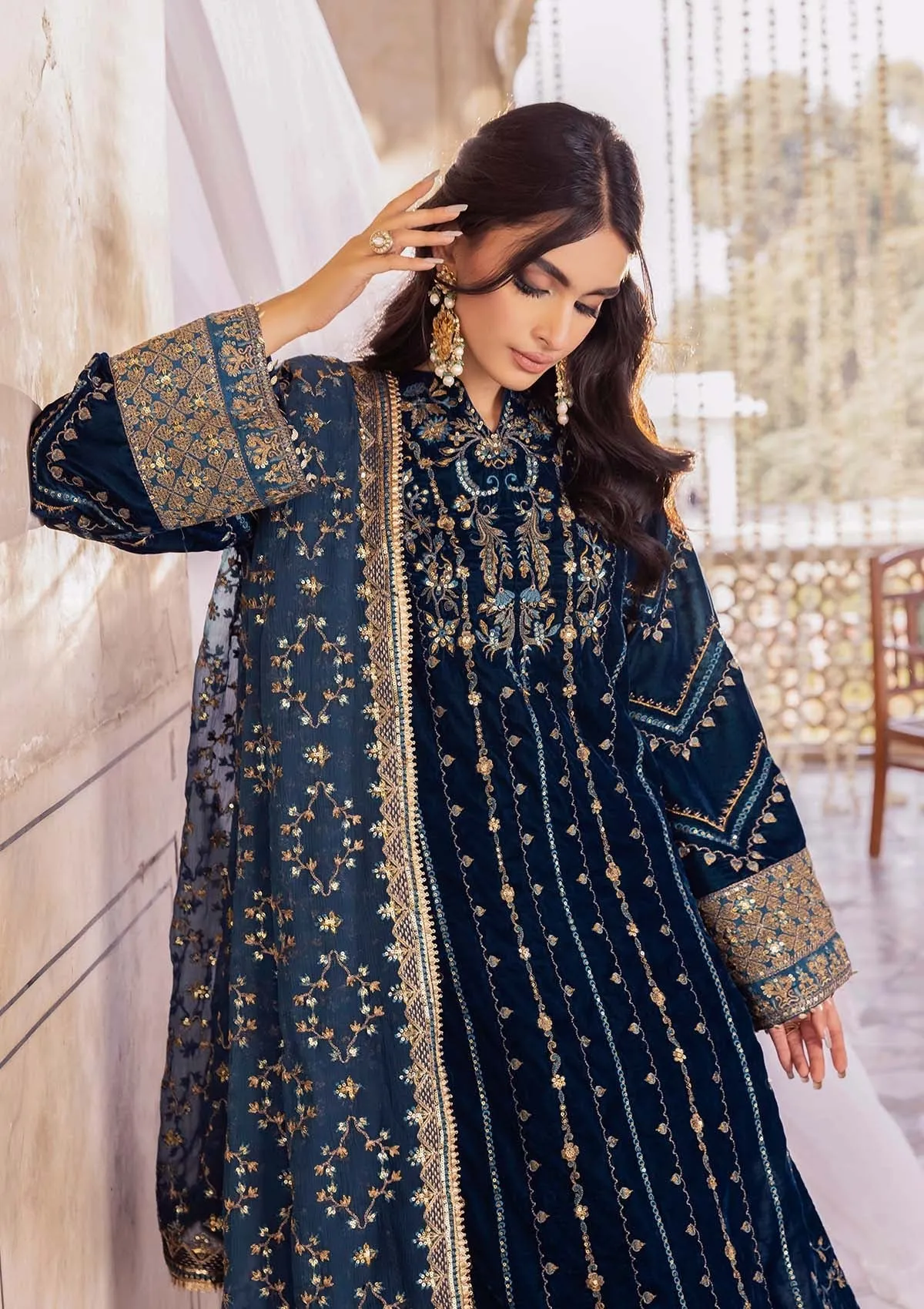 BAAGH - LOOK 01 | AIK Atelier Baagh Unstitched Velvet Winter Collection 2022 | Unstitched Embroidered Velvet Suits
