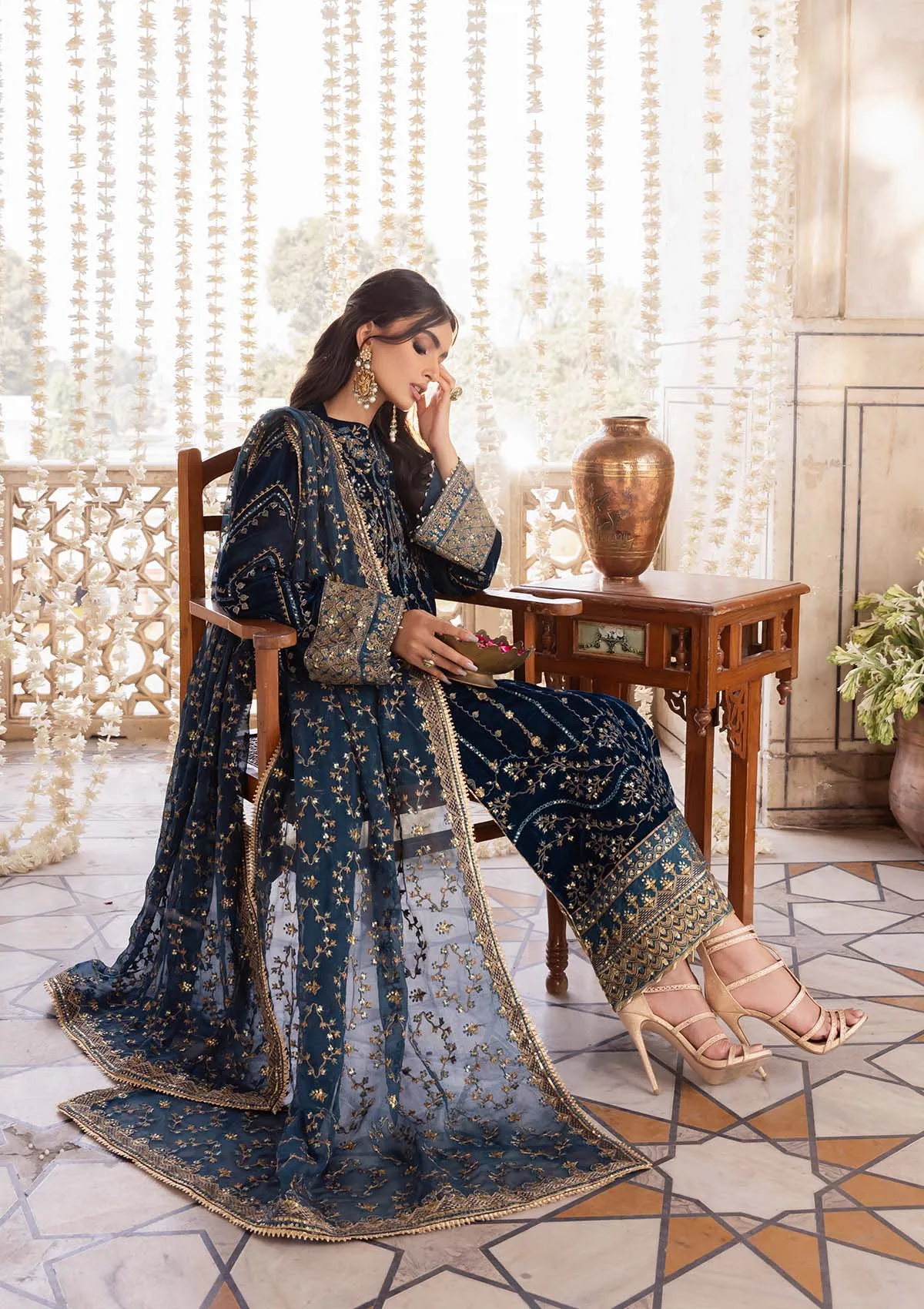BAAGH - LOOK 01 | AIK Atelier Baagh Unstitched Velvet Winter Collection 2022 | Unstitched Embroidered Velvet Suits