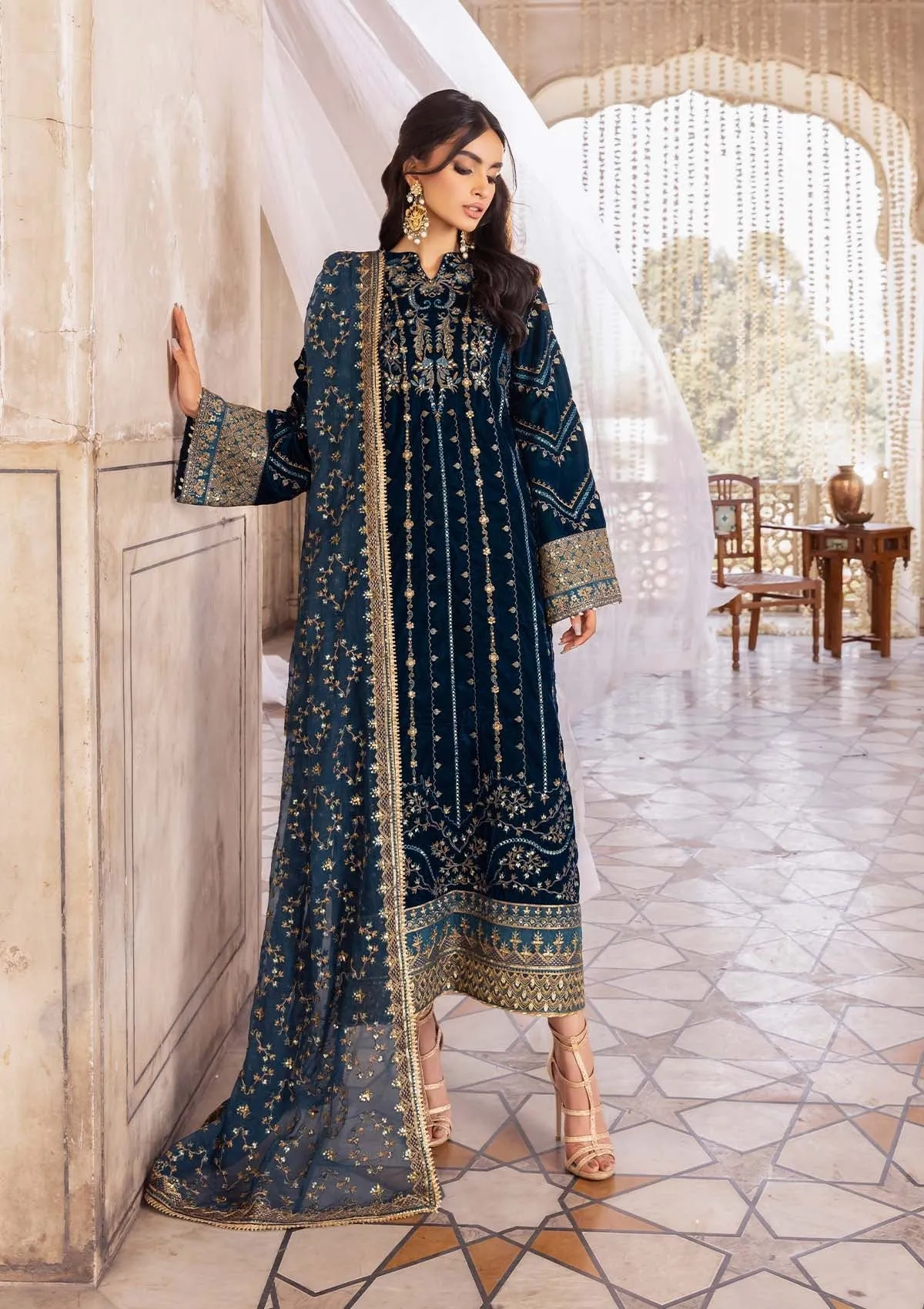 BAAGH - LOOK 01 | AIK Atelier Baagh Unstitched Velvet Winter Collection 2022 | Unstitched Embroidered Velvet Suits