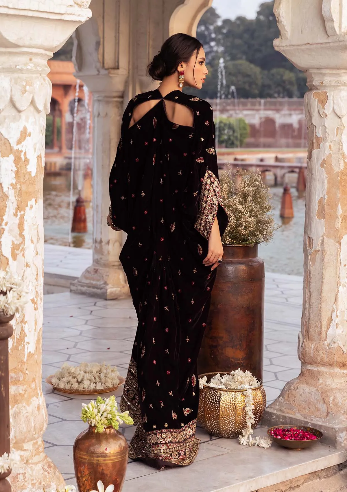 BAAGH - LOOK 04 | AIK Atelier Baagh Unstitched Velvet Winter Collection 2022 | Unstitched Embroidered Velvet Suits