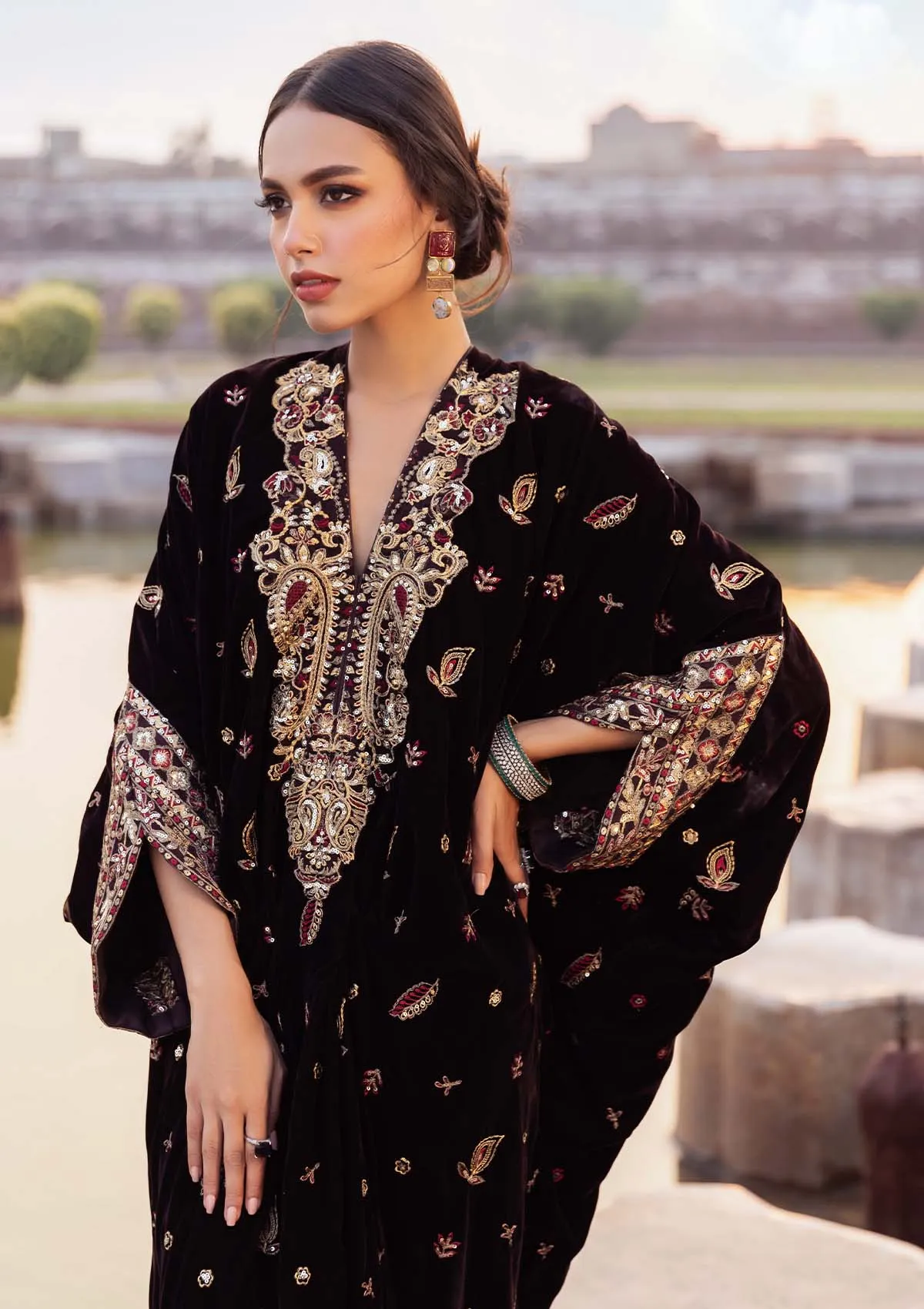 BAAGH - LOOK 04 | AIK Atelier Baagh Unstitched Velvet Winter Collection 2022 | Unstitched Embroidered Velvet Suits