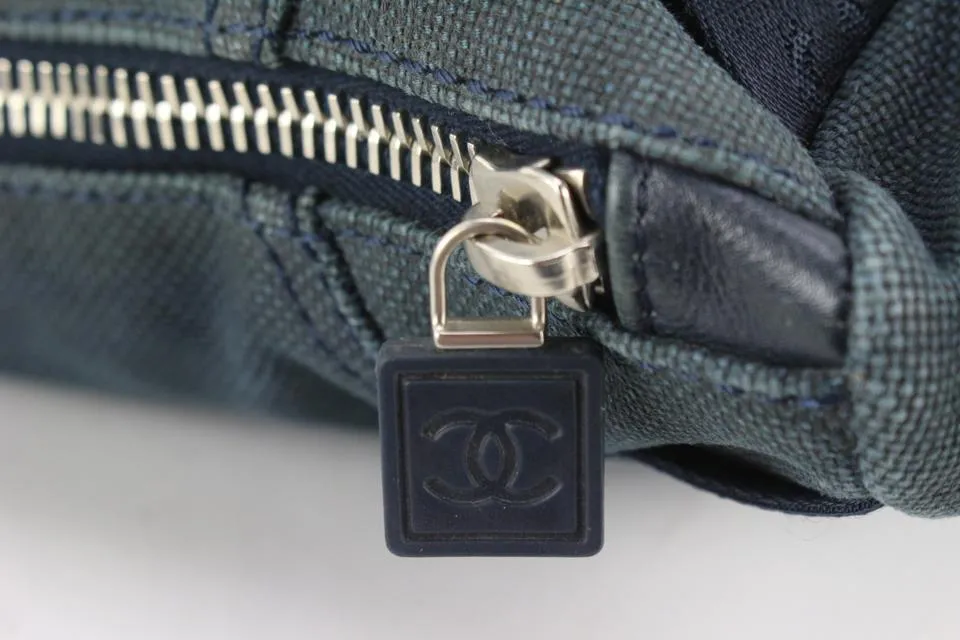 Chanel Navy CC Logo Sports Messenger Crossbody 56cc76s
