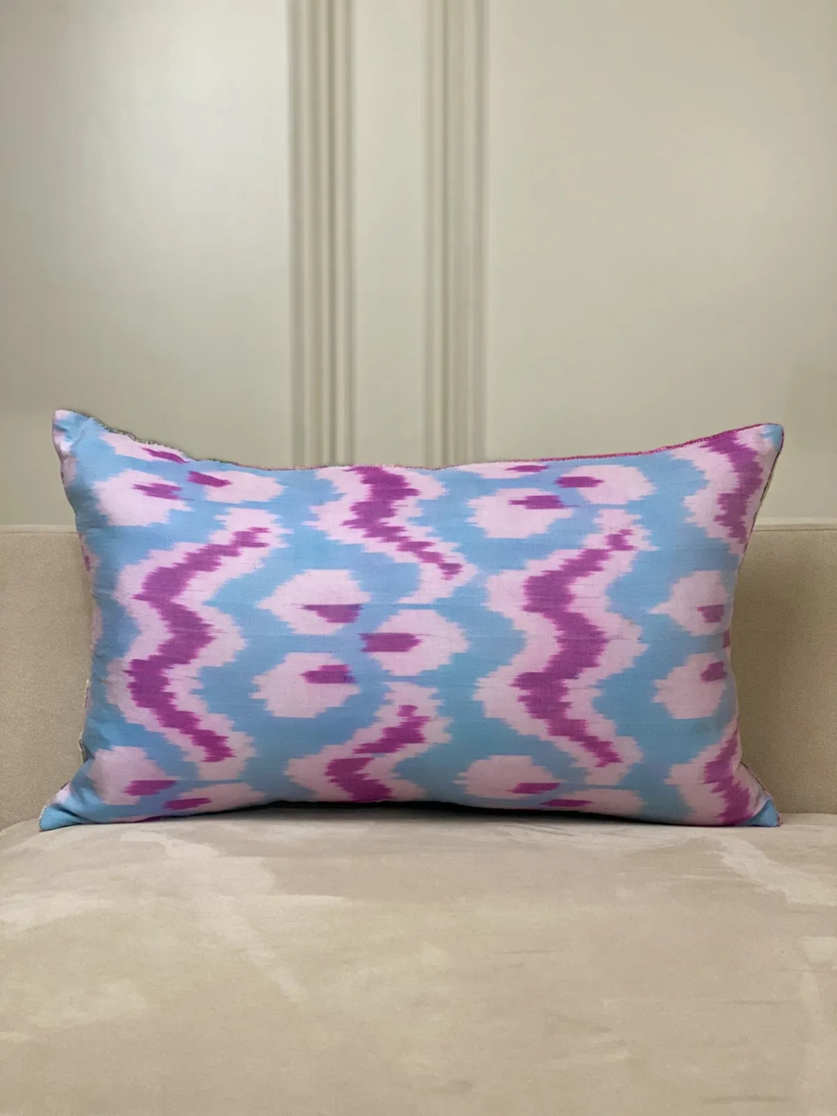 Classic Berry Delight Lumbar Pillow Cover