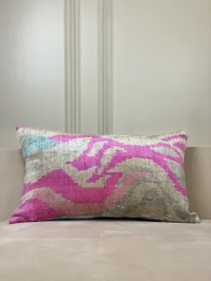 Classic Berry Delight Lumbar Pillow Cover