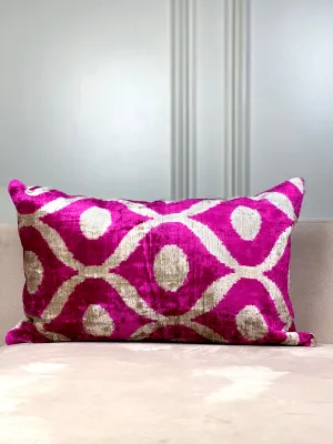 Classic Magenta Ogee Lumbar Pillow Cover