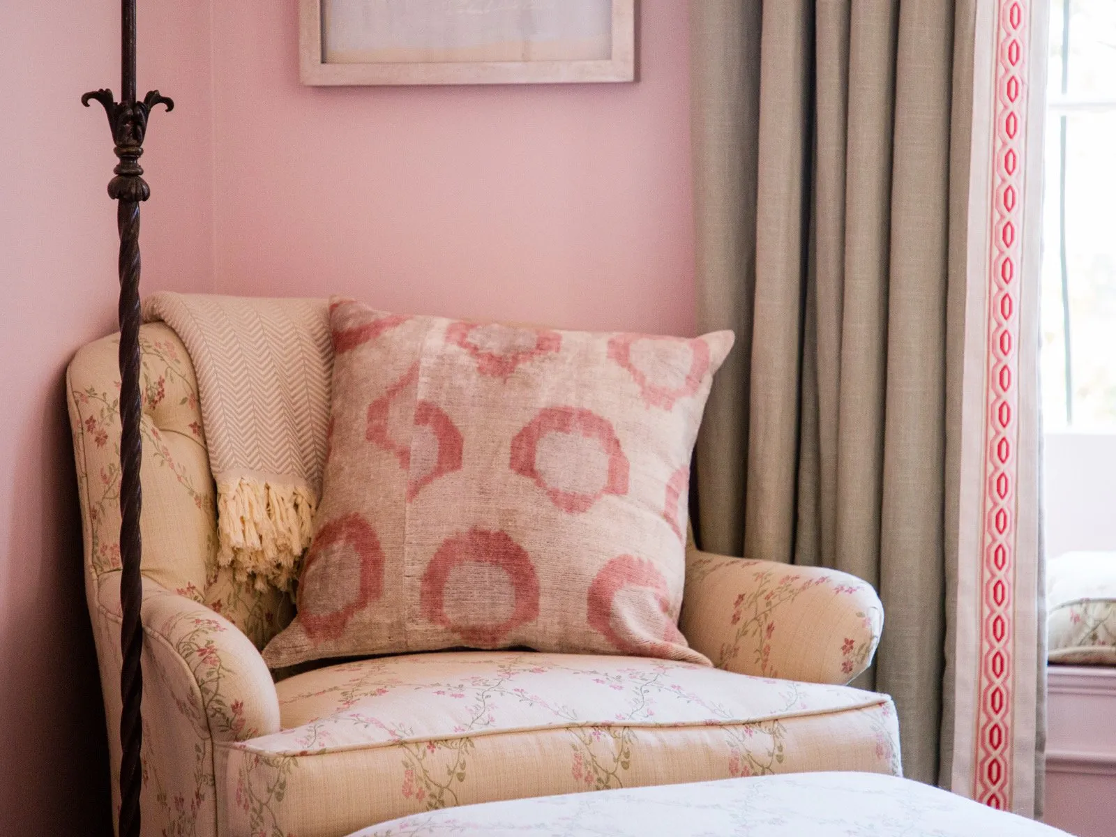 Classic Magenta Ogee Square Pillow Cover