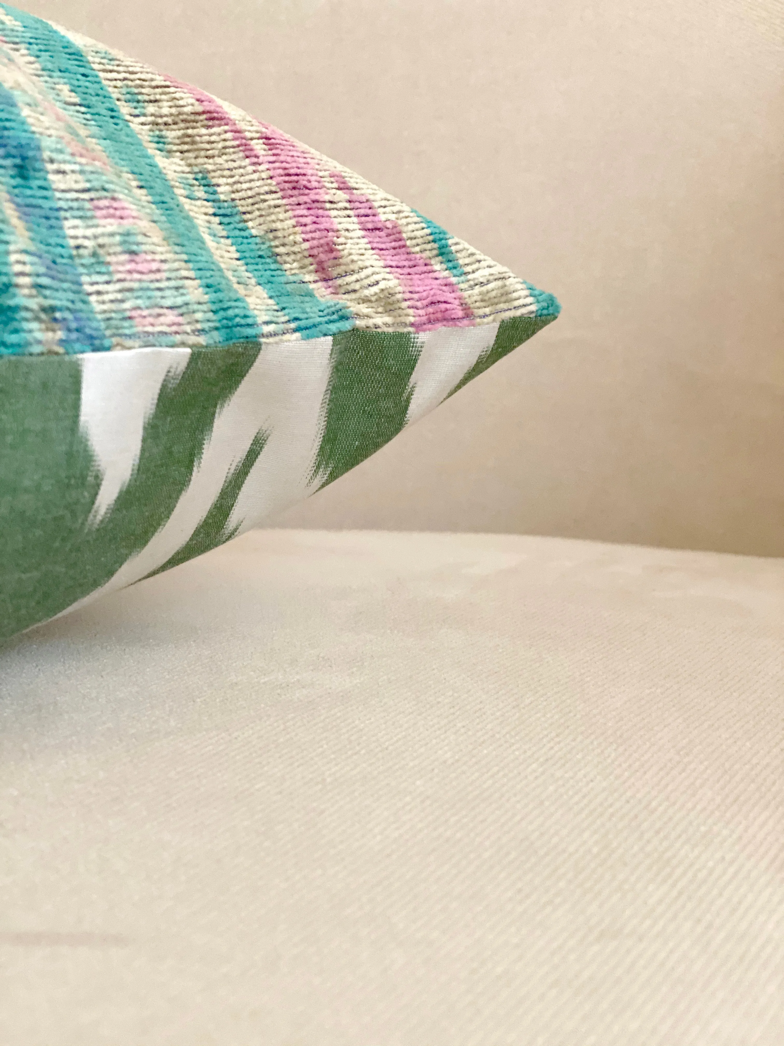 Classic Vivid Chevron Lumbar Pillow Cover