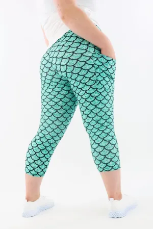 Green Glitter Mermaid - Casual - Capri Leggings - Pockets