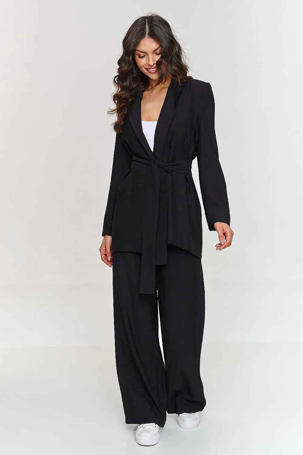 Loose-cut jacketwith wide-legged pants set