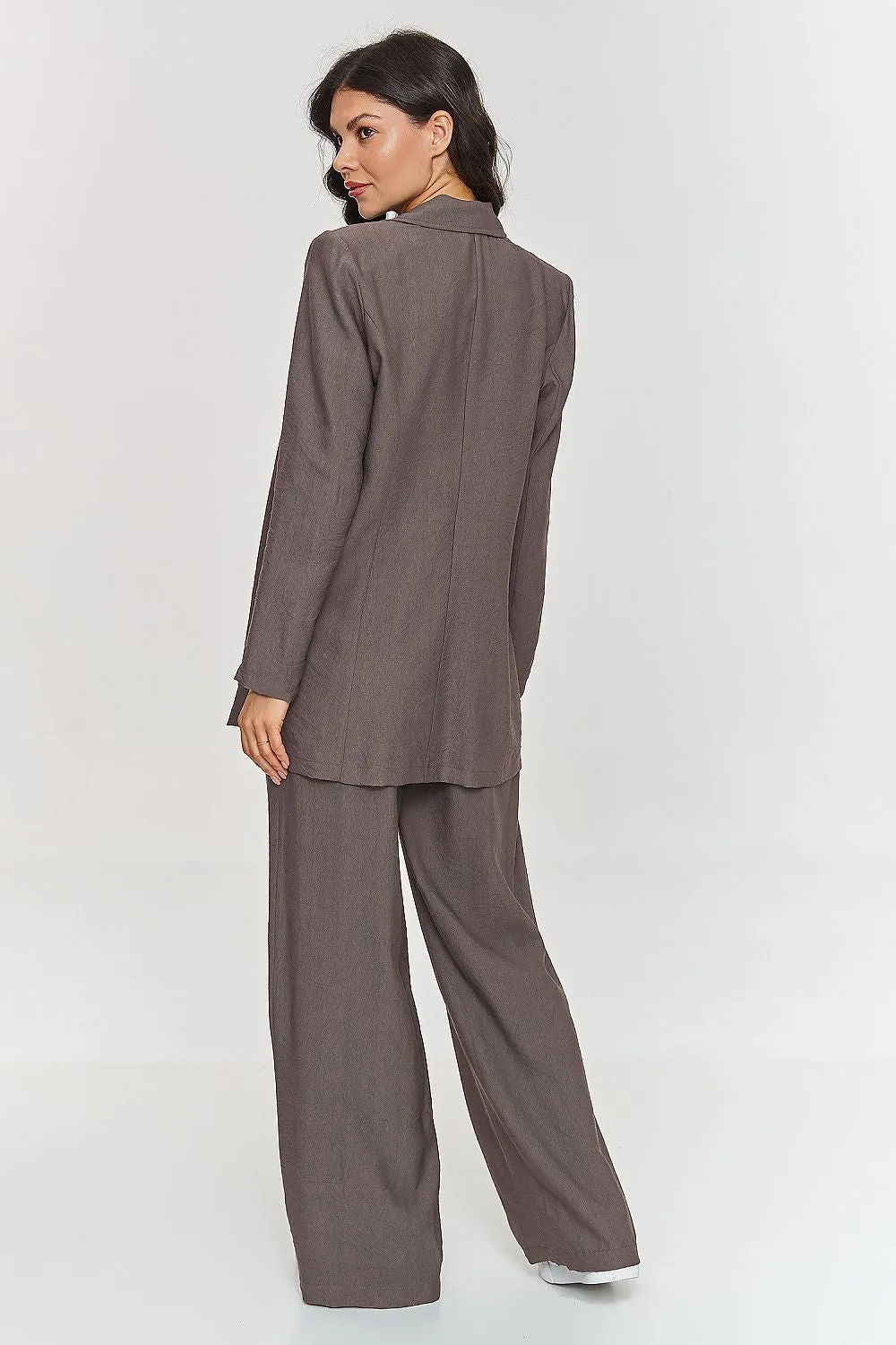 Loose-cut jacketwith wide-legged pants set