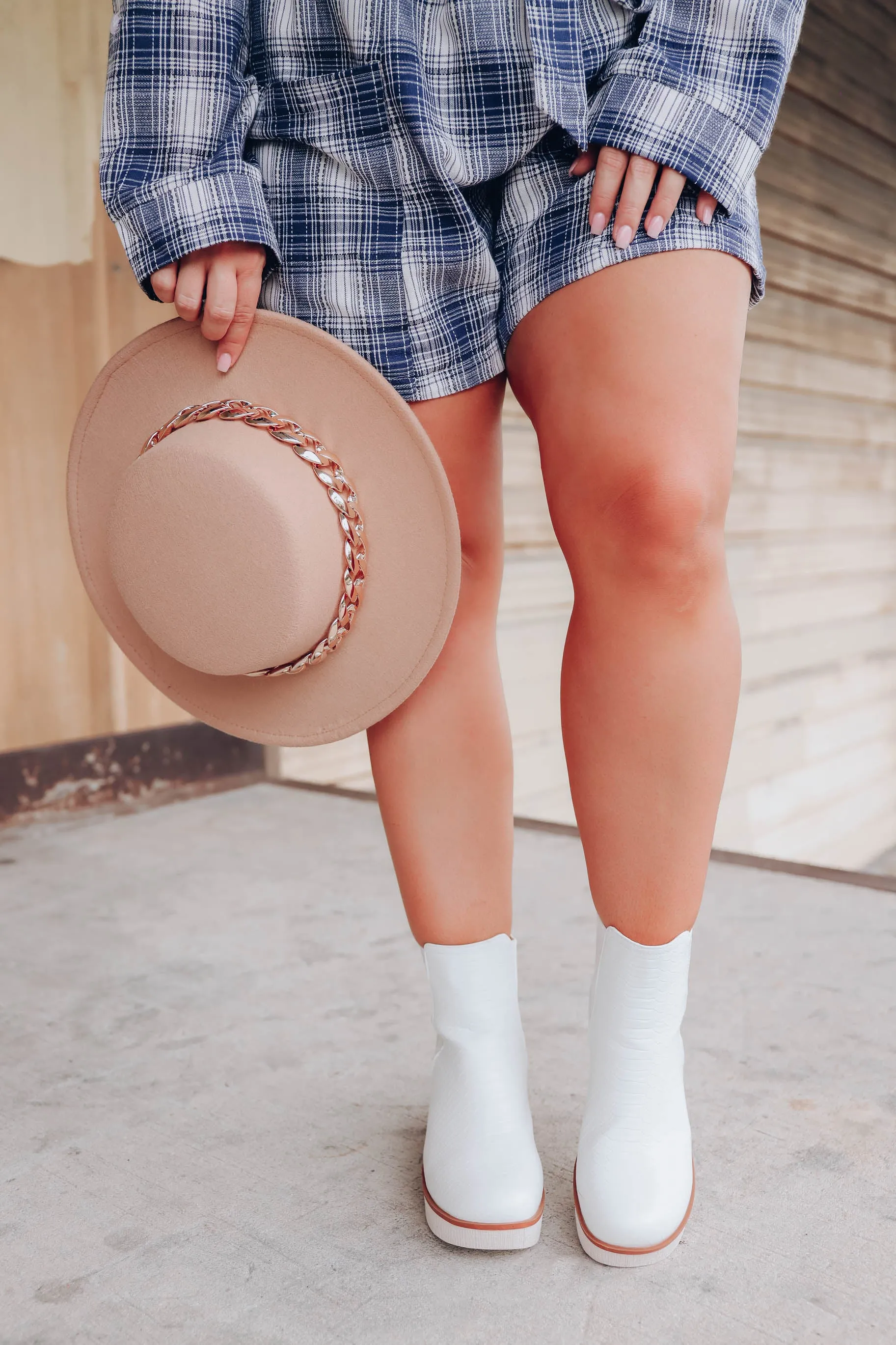 Tahoe Textured Booties - White