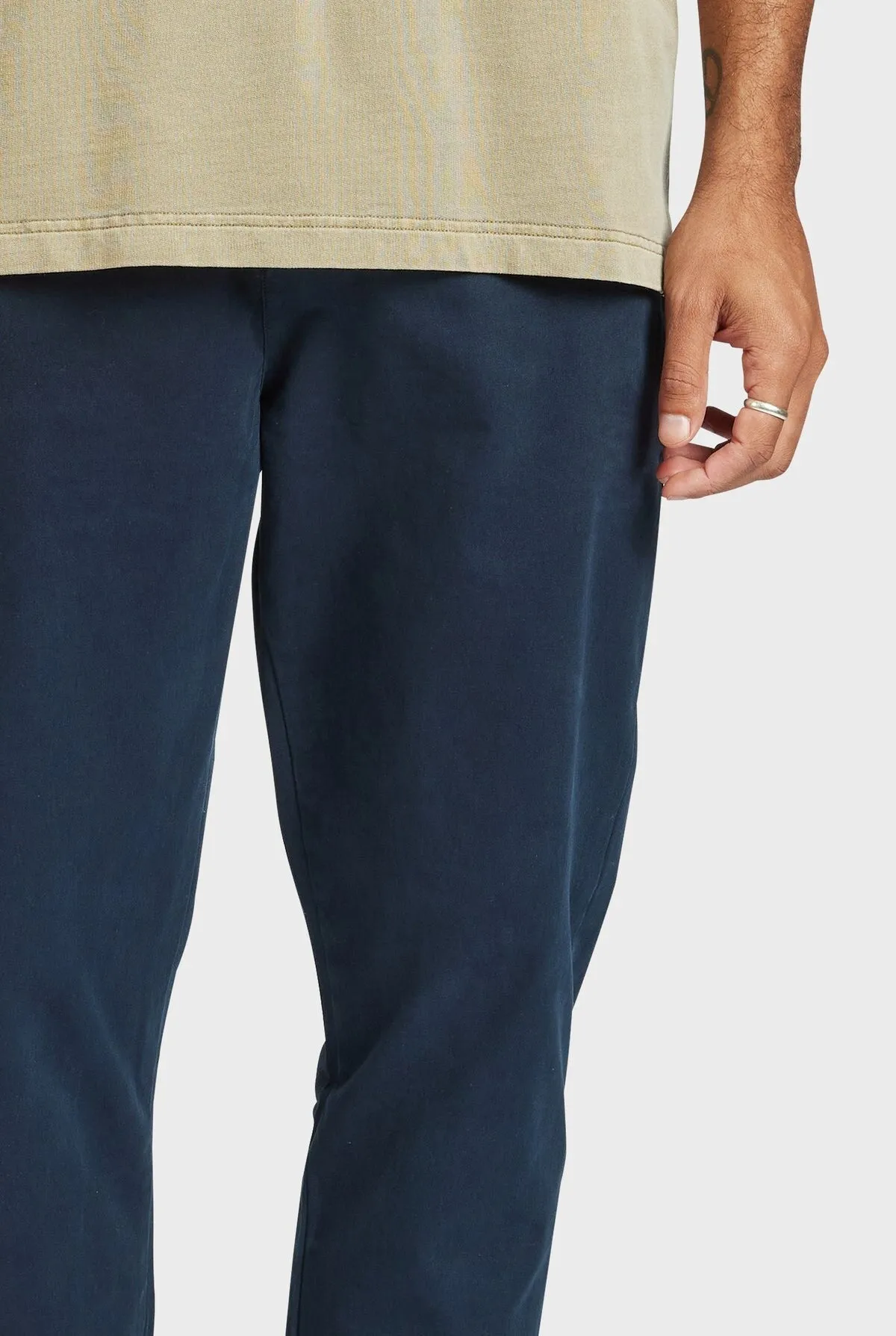 THE ACADEMY BRAND Hudson Straight Chino - Navy