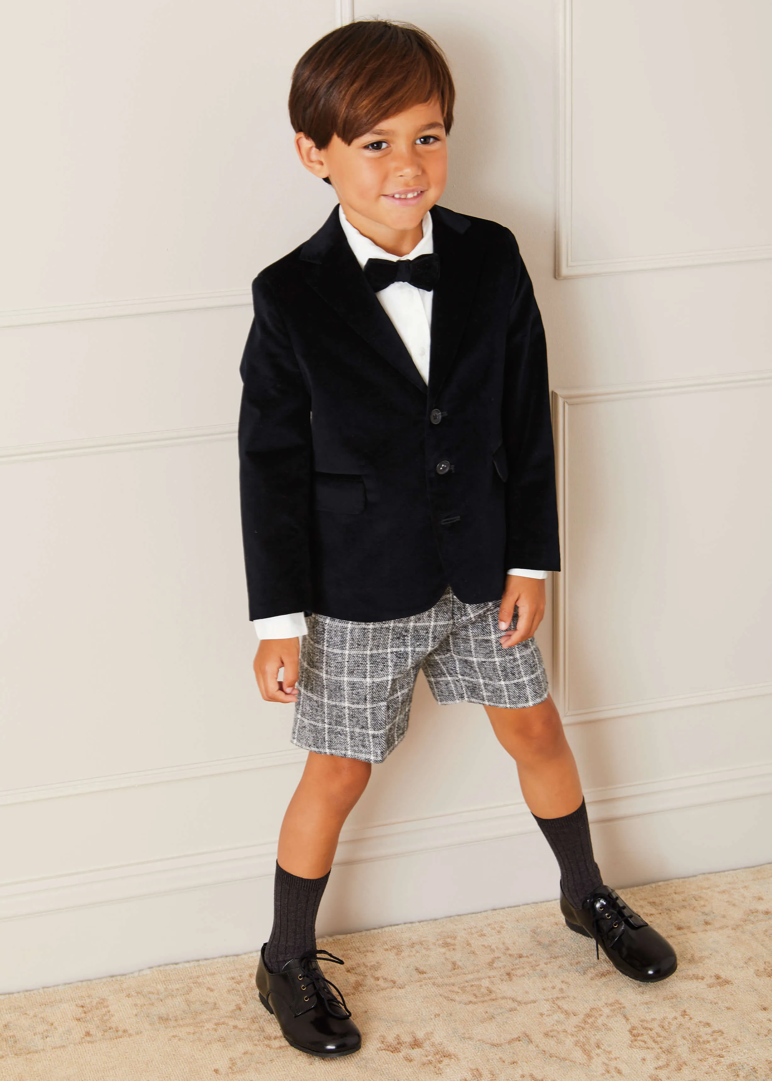 Velvet Bow Tie In Black