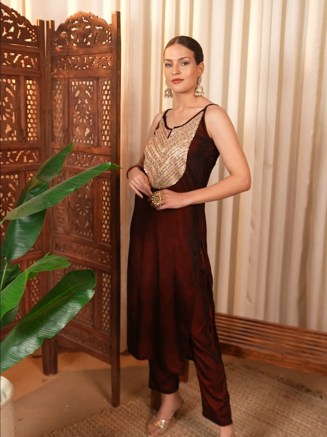 Velvet Embroidered Yoke Strappy Kurta With Straight Pant Set (Set Of 2)
