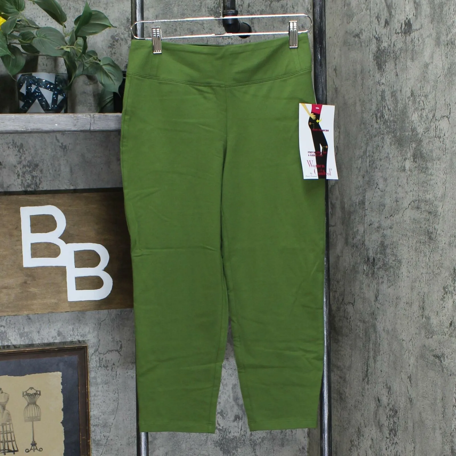 Women with Control Petite Tummy Control Knit Crop Pants